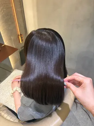 セミロング カラー 柔らかい縮毛矯正 Yu🫧銀座🩶のヘアスタイル