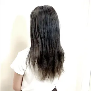 ミディアム 美容歴20年 岩田芳郎のヘアスタイル