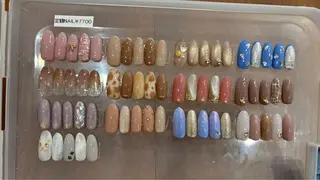ネイル 中川 愛理のネイルデザイン