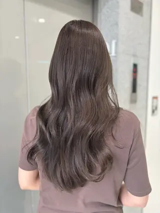 ロング カラー 流行りの透明感カラー ×縮毛矯正🤍ユウのヘアスタイル