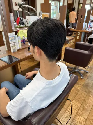 ショート 門脇 絹華のヘアスタイル