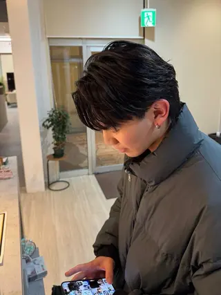 ショート パーマ メンズ 八木 佑菜のヘアスタイル