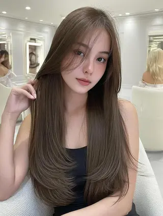 セミロング FOCUS JAPAN4のヘアスタイル