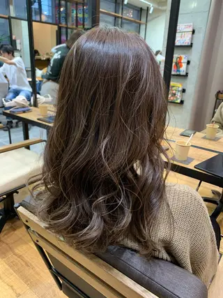 セミロング カラー 天野 開のヘアスタイル