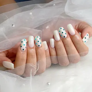 ネイル Re;lio AKIのネイルデザイン