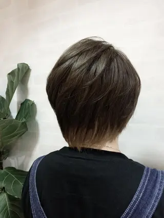 ショート カラー 🌈白髪ぼかし特化 🌈naokoのヘアスタイル