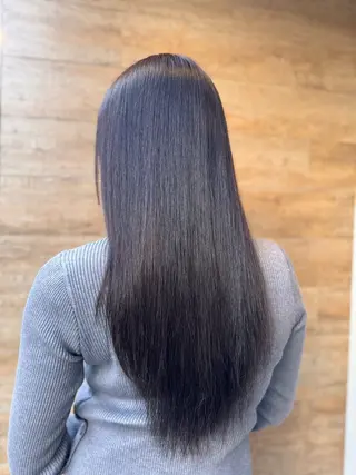 ロング Kaori🌈透明感 カラー / 髪質改善のヘアスタイル