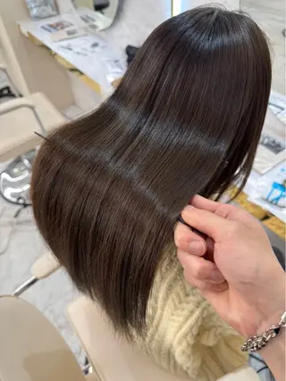 セミロング カラー 縮毛矯正🫧髪質改善 高原瑞輝のヘアスタイル