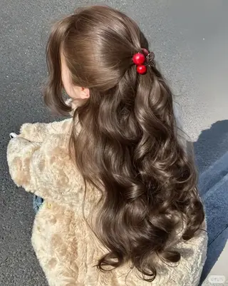 ロング カラー 💕мei 透明感カラー💕のヘアスタイル
