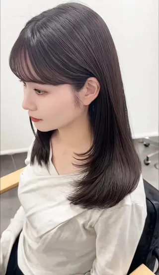 ロング カラー コテ巻き風パーマ 縮毛矯正が得意のヘアスタイル