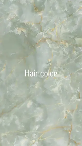 カラー 岡田 はるのヘアスタイル