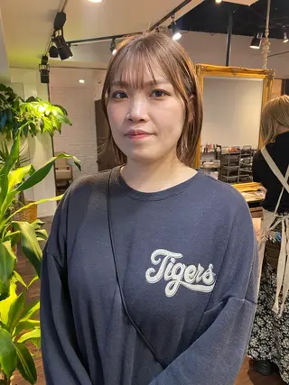 ミディアム カラー ヘアアレンジ レイヤーカット×髪質 改善🇰🇷シオリのヘアスタイル