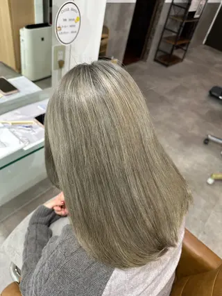 ミディアム カラー 我満 宏映のヘアスタイル
