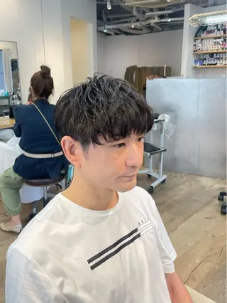 メンズ BELO OSAKA カエデのヘアスタイル