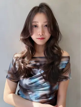 ロング ヘアアレンジ 🍂秋の透明感カラー 🧡縮毛矯正櫻井のヘアスタイル