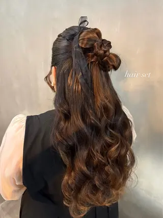 ロング ヘアアレンジ 佐伯 桃のヘアスタイル