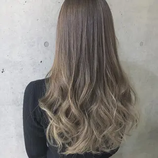 ロング カラー ヘアアレンジ 【公式】amble luxe池袋東口🩷のヘアスタイル