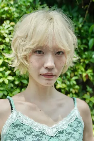 ショート カラー ズミ🦖髪質改善 レイヤー☆艶ボブのヘアスタイル