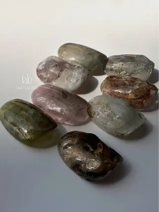 ネイル talo .のネイルデザイン