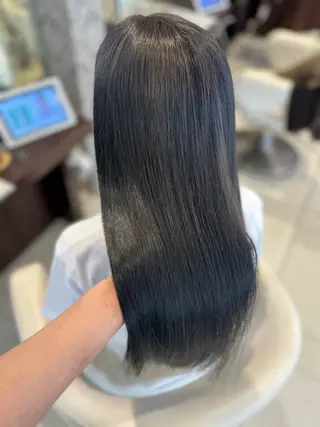 ロング カラー EARTH 市野のヘアスタイル