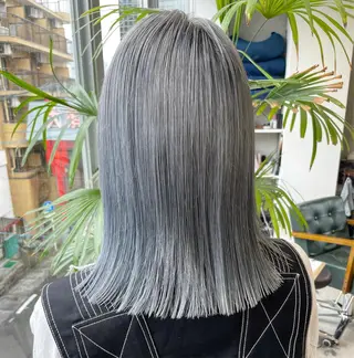 ミディアム カラー レイヤーカット ベージュカラー/小島のヘアスタイル