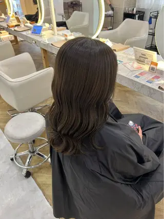 ロング 新井 陽奏のヘアスタイル