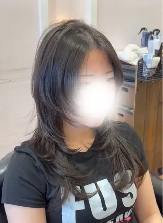 ミディアム runaレイヤー 垢抜けヘアのヘアスタイル