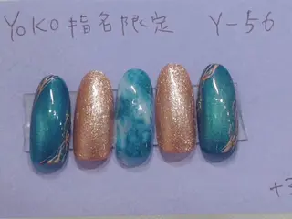 ネイル はあとねいる西新店 yokoのネイルデザイン