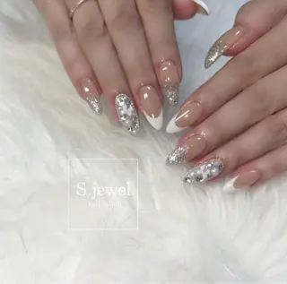 ネイル S. JEWELのネイルデザイン
