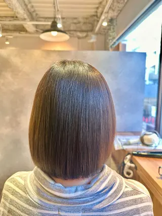 ショート カラー カイン トゥゾーのヘアスタイル