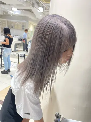 セミロング カラー RAIA💎ケア ブリーチ&パーマ💎のヘアスタイル