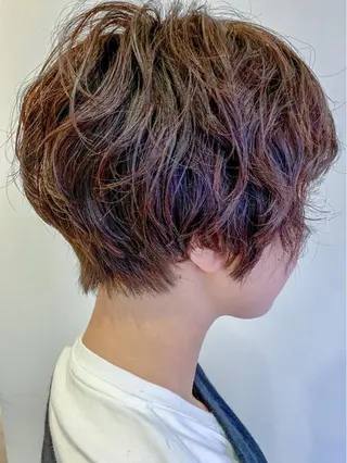 パーマ 💜ショート💜 ウルフ、ボブ二色亜美のヘアスタイル