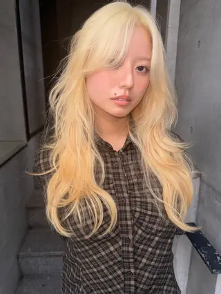 ロング レイヤーカット\パー マ　chinatsuのヘアスタイル
