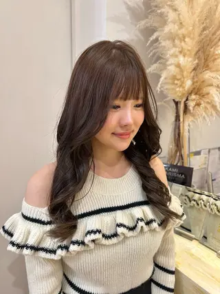 ロング 鈴木 詩穂のヘアスタイル