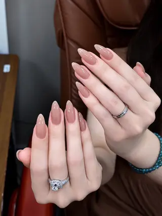 ネイル AUREA Nail 心斎橋店のネイルデザイン