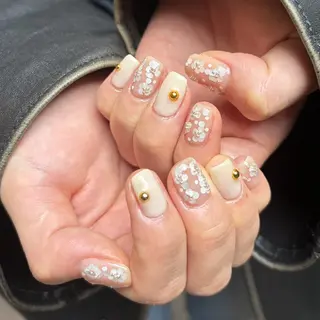 ショート . ウニョンのネイルデザイン