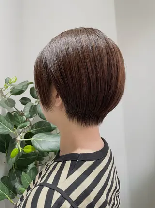 ショート カラー サワタ ミサのヘアスタイル