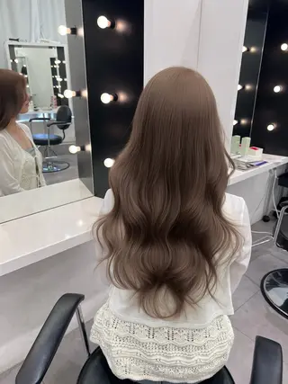 セミロング しゅういち/赤み消し カラー特化のヘアスタイル
