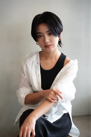 ショート カラー 八幡 空乃のヘアスタイル