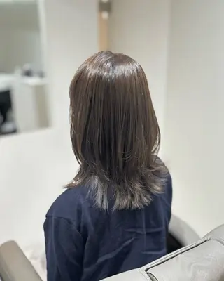 ロング 白土 さくらのヘアスタイル