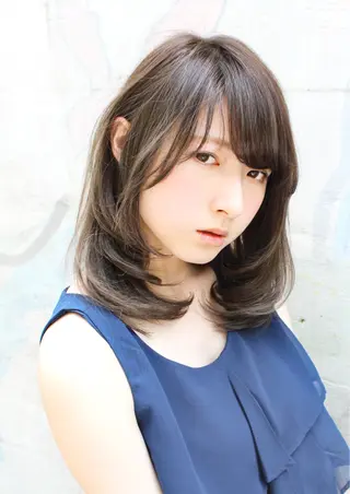 ミディアム 桑名 淳のヘアスタイル