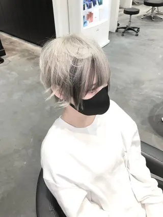 ショート カラー LOOP hairのヘアスタイル
