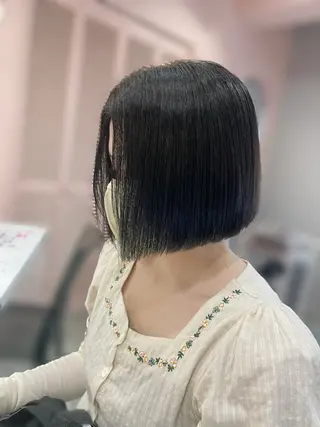ショート 似合わせ／ハイトーン カラー AYAKAのヘアスタイル