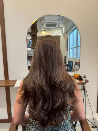 カラー ROUIS ホノカのヘアスタイル