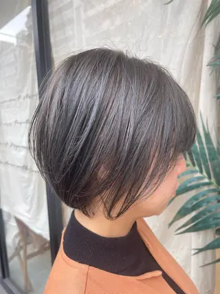 ショート カラー 塚本 昂のヘアスタイル