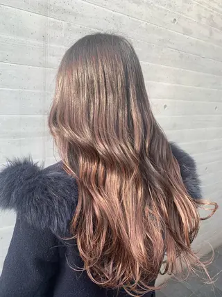 ロング レイヤーカット 赤み消し　店長/大和のヘアスタイル