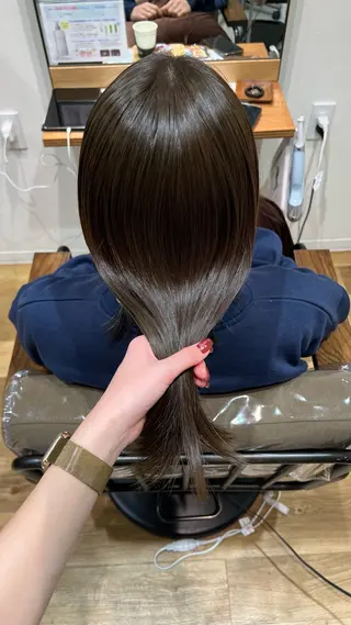 セミロング 磯山 彩芽🌛🌿のヘアスタイル