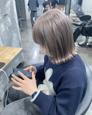 ミディアム カラー ハイトーン 横浜💞ミオのヘアスタイル
