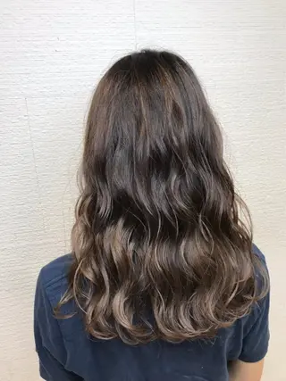 カラー ヘアアレンジ 白髪ぼかしハイライト 茗荷谷駅徒歩2分のヘアスタイル