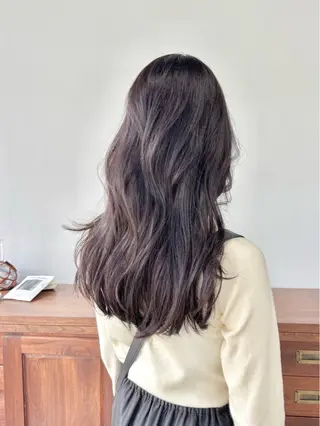 ロング カラー モトヤマ アユのヘアスタイル
